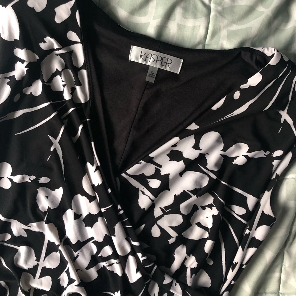 Kasper Floral Dress - Picture 3 of 3